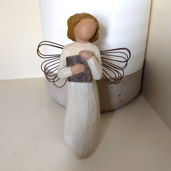 WILLOW TREE Angel of Learning 1999 Susan Lordi